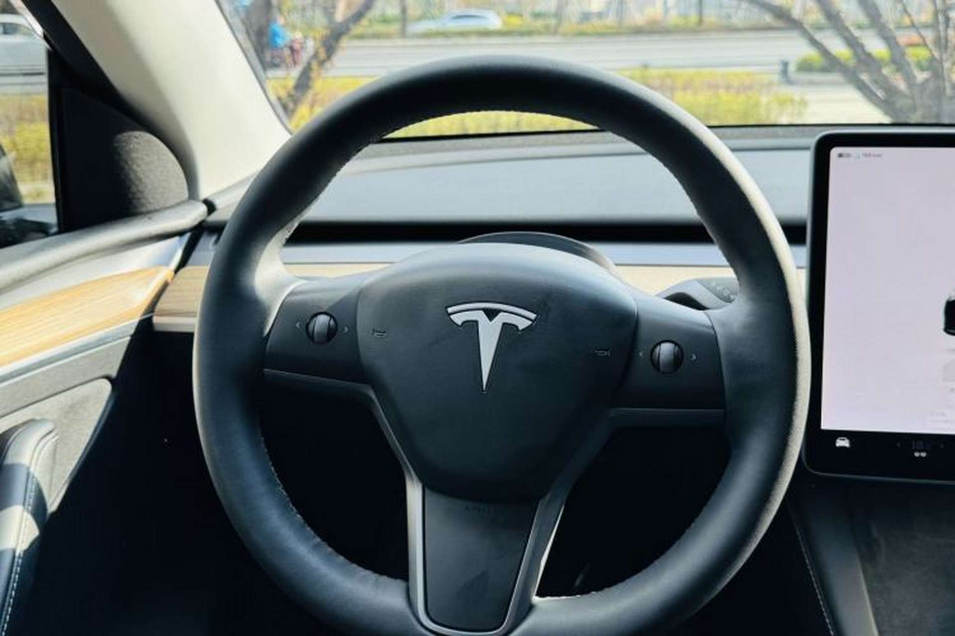 Used Tesla Model Y 2022 Revised Version Long-Range All-Wheel Drive Interior 2