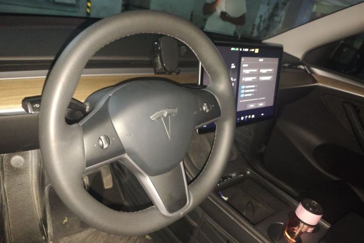 Used Tesla Model Y 2022 Revised Version Rear-Wheel Drive Interior 2
