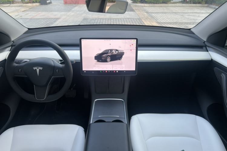 Used Tesla Model Y 2022 Revised Version Rear-Wheel Drive Interior 2