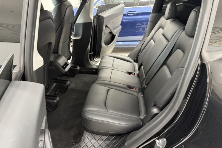 Used Tesla Model Y 2022 Revised Version Rear-Wheel Drive Interior 2