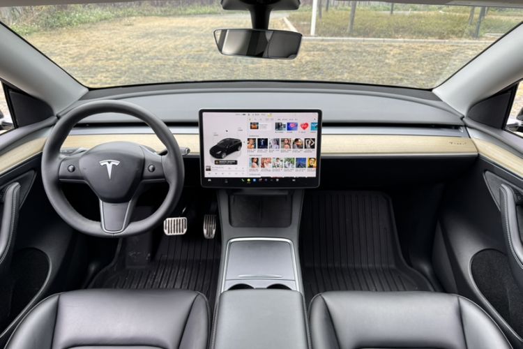 Used Tesla Model Y 2022 Revised Version Rear-Wheel Drive Interior 2