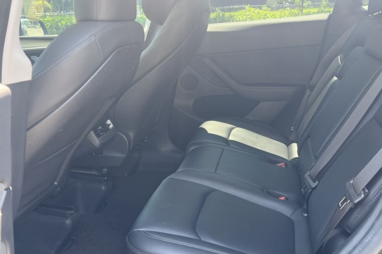 Used Tesla Model Y 2022 Revised Version Rear-Wheel Drive Interior 2