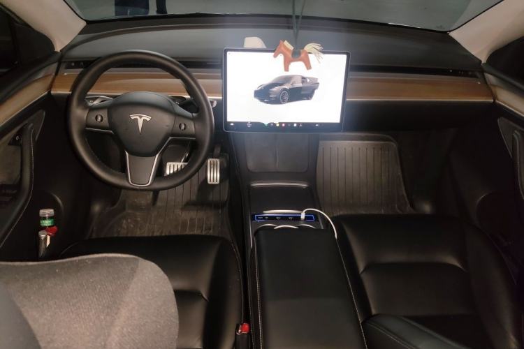 Used Tesla Model Y 2022 Performance High-Performance All-Wheel-Drive Version Interior 2