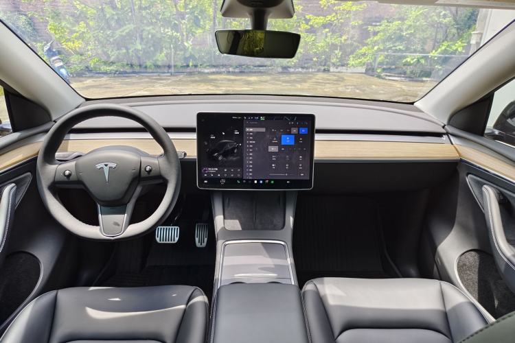 Used Tesla Model Y 2022 Revised Version Rear-Wheel Drive Interior 2