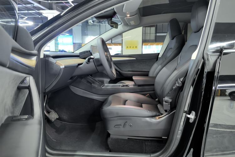 Used Tesla Model Y 2022 Revised Version Rear-Wheel Drive Interior 2