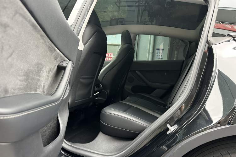 Used Tesla Model Y 2022 Revised Version Rear-Wheel Drive Interior 2