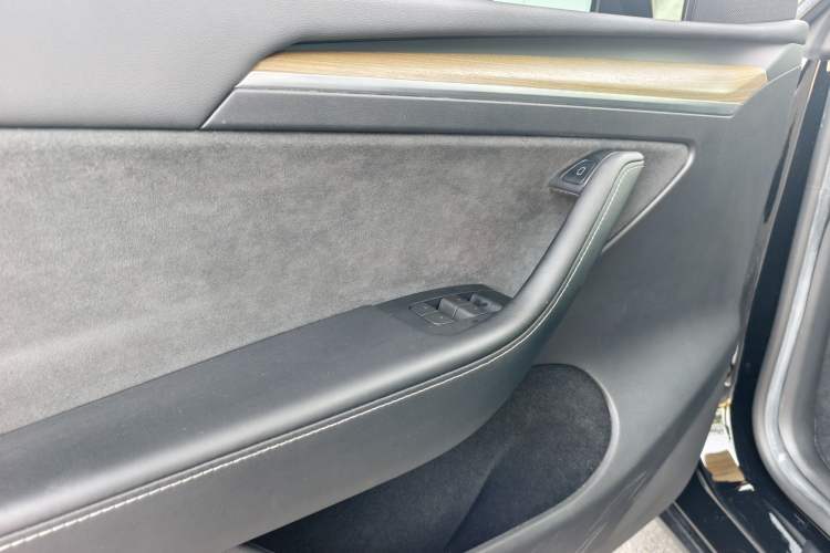 Used Tesla Model Y 2022 Revised Version Rear-Wheel Drive Interior 2