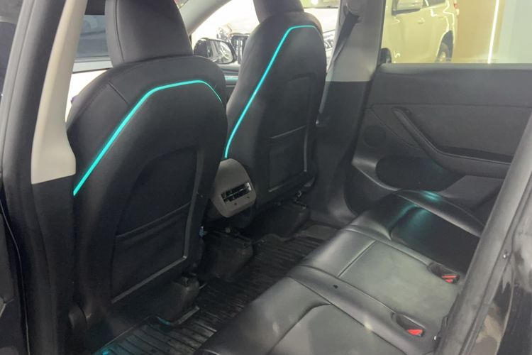 Used Tesla Model Y 2022 Rear-Wheel-Drive Version Interior 2