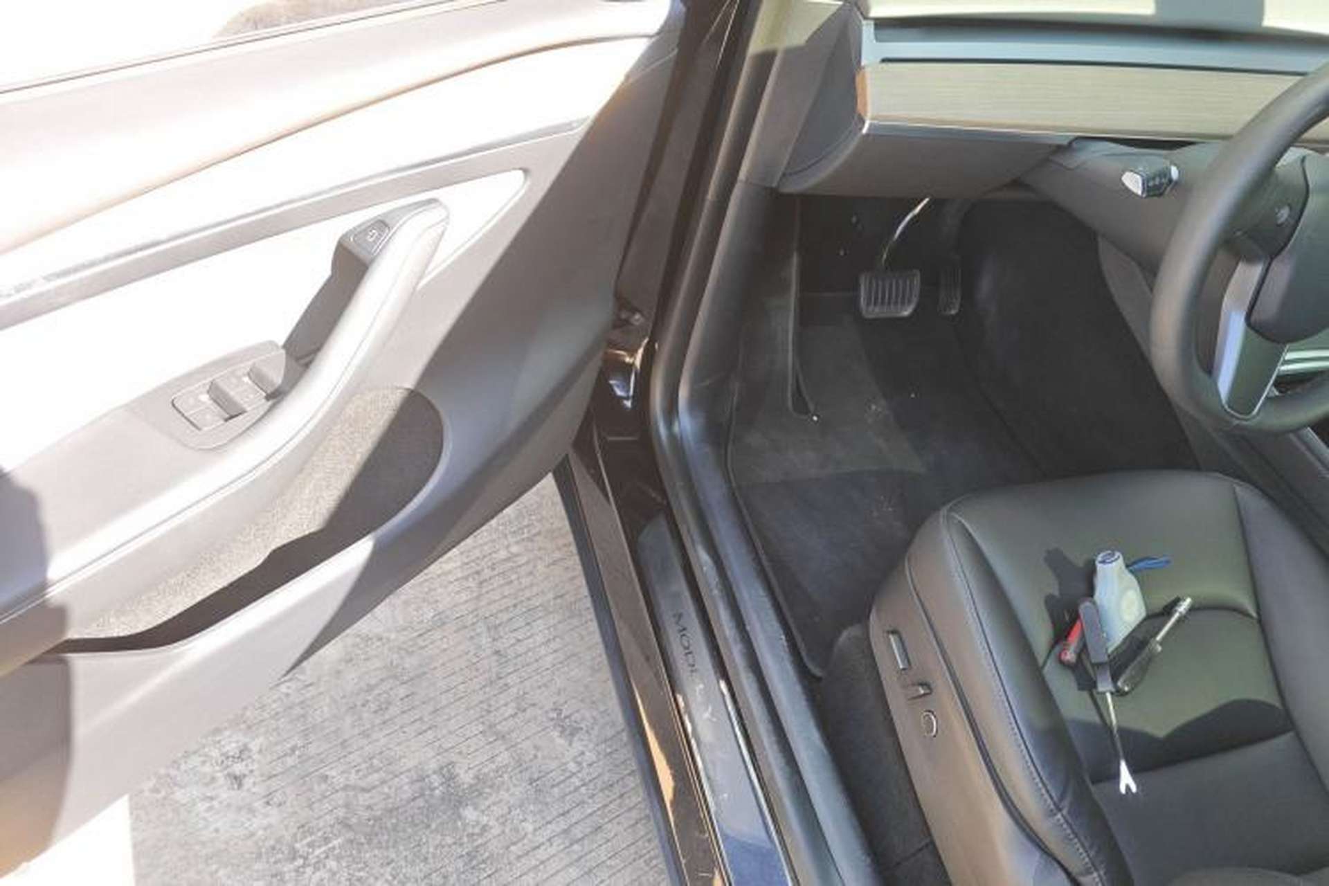 Used Tesla Model Y 2022 Rear-Wheel-Drive Version Interior 3