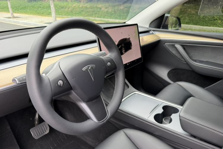 Used Tesla Model Y 2022 Revised Version Rear-Wheel Drive Interior 3