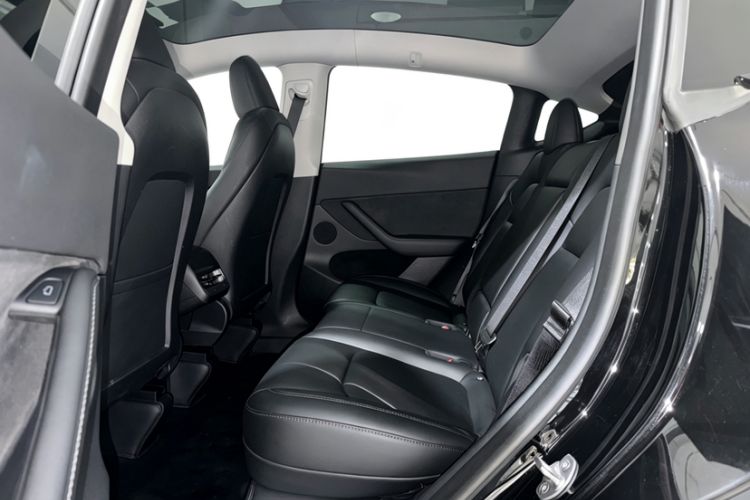 Used Tesla Model Y 2022 Revised Version Rear-Wheel Drive Interior 3
