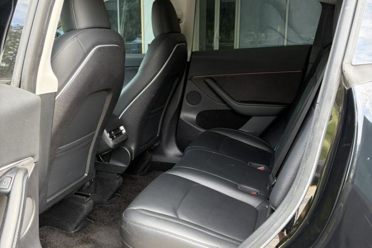 Used Tesla Model Y 2022 Revised Version Rear-Wheel Drive Interior 3