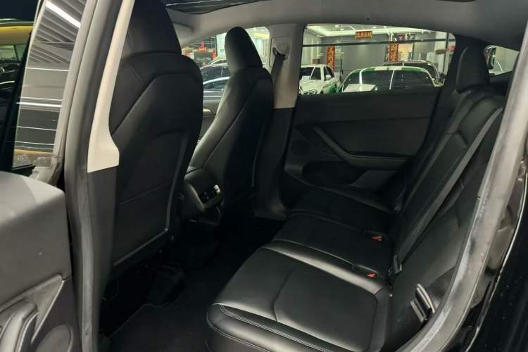 Used Tesla Model Y 2022 Revised Version Rear-Wheel Drive Interior 3