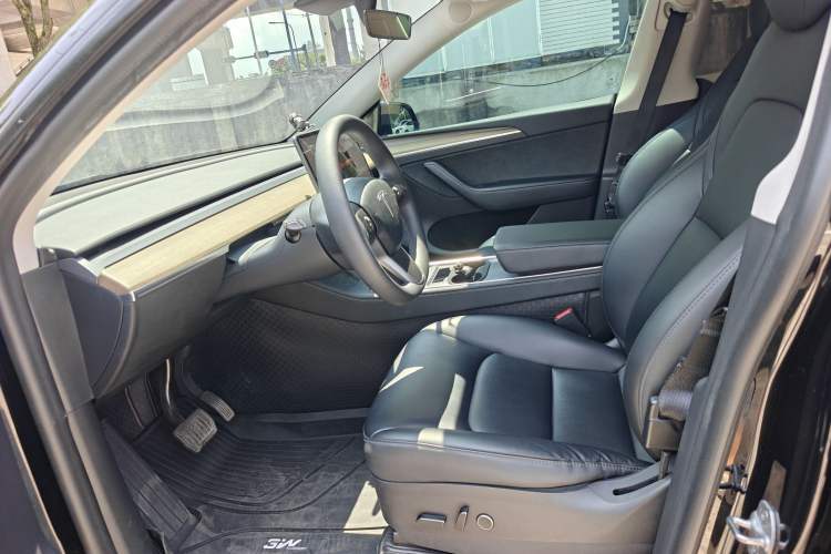 Used Tesla Model Y 2022 Revised Version Rear-Wheel Drive Interior 3