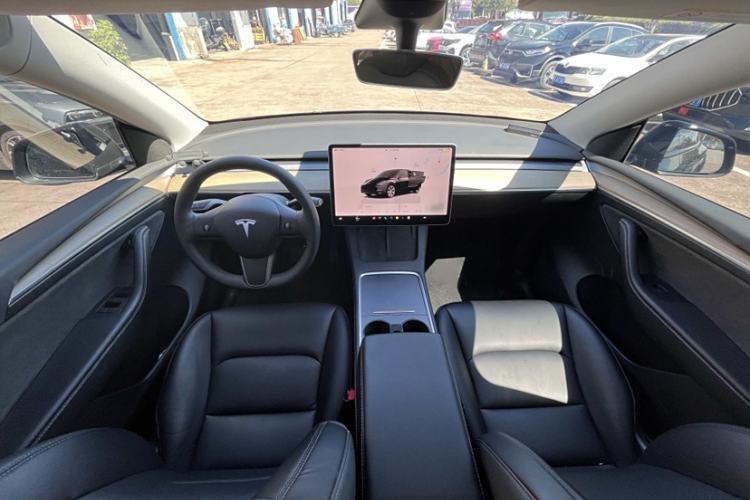 Used Tesla Model Y 2022 Revised Version Rear-Wheel Drive Interior 3