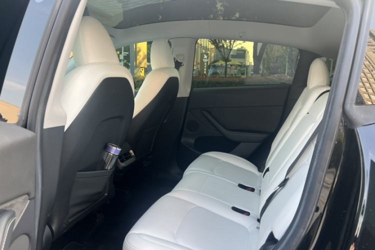 Used Tesla Model Y 2022 Revised Version Rear-Wheel Drive Interior 3