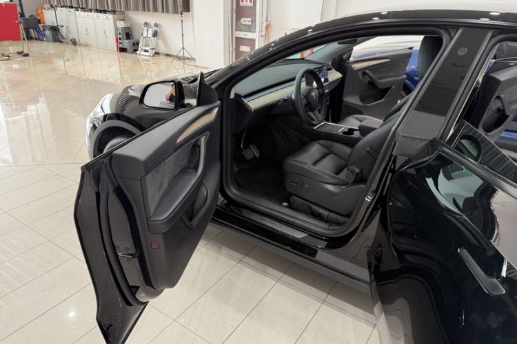 Used Tesla Model Y 2022 Revised Version Rear-Wheel Drive Interior 3