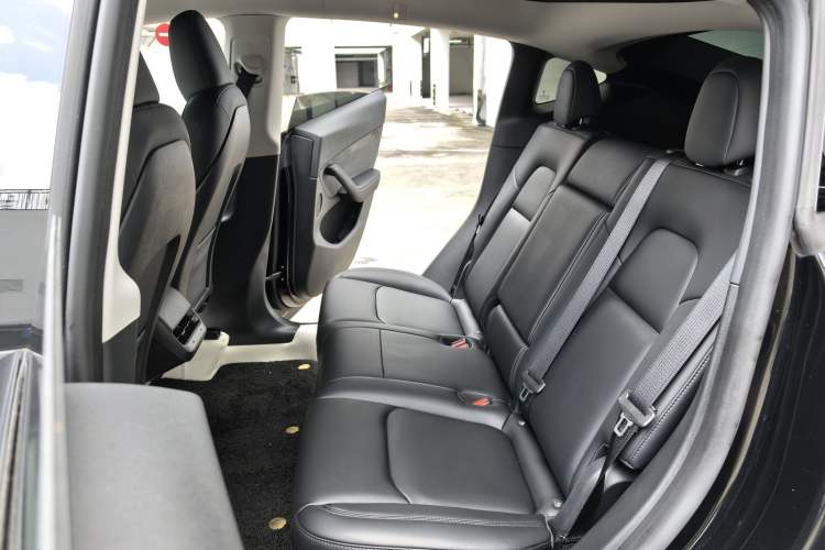 Used Tesla Model Y 2022 Revised Version Rear-Wheel Drive Interior 3