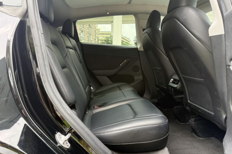 Used Tesla Model Y 2022 Revised Version Rear-Wheel Drive Interior 3