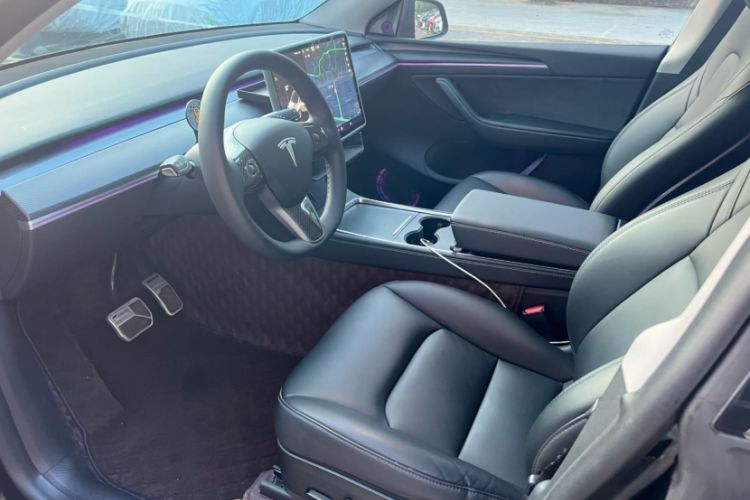 Used Tesla Model Y 2022 Revised Version Rear-Wheel Drive Interior 3