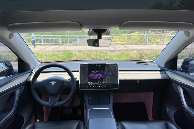 Used Tesla Model Y 2022 Revised Version Rear-Wheel Drive Interior 3