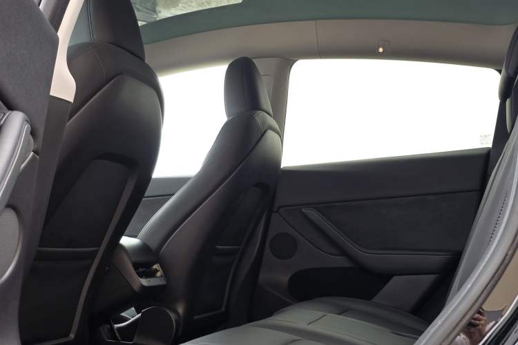 Used Tesla Model Y 2022 Revised Version Rear-Wheel Drive Interior 3