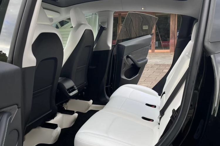 Used Tesla Model Y 2022 Revised Version Rear-Wheel Drive Interior 3