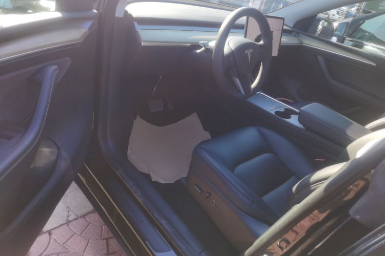 Used Tesla Model Y 2022 Revised Version Rear-Wheel Drive Interior 3