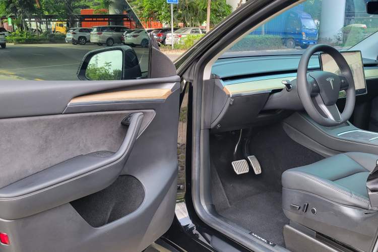 Used Tesla Model Y 2022 Revised Version Rear-Wheel Drive Interior 3
