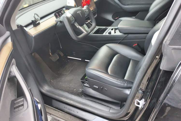 Used Tesla Model Y 2022 Revised Version Rear-Wheel Drive Interior 3