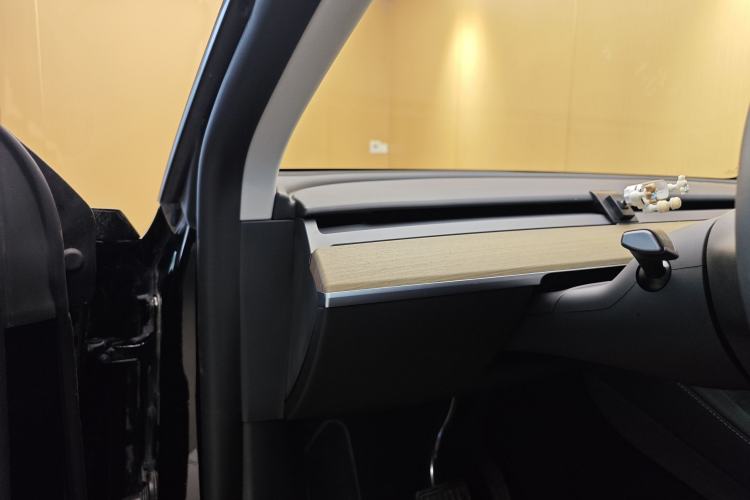 Used Tesla Model Y 2022 Revised Version Rear-Wheel Drive Interior 3