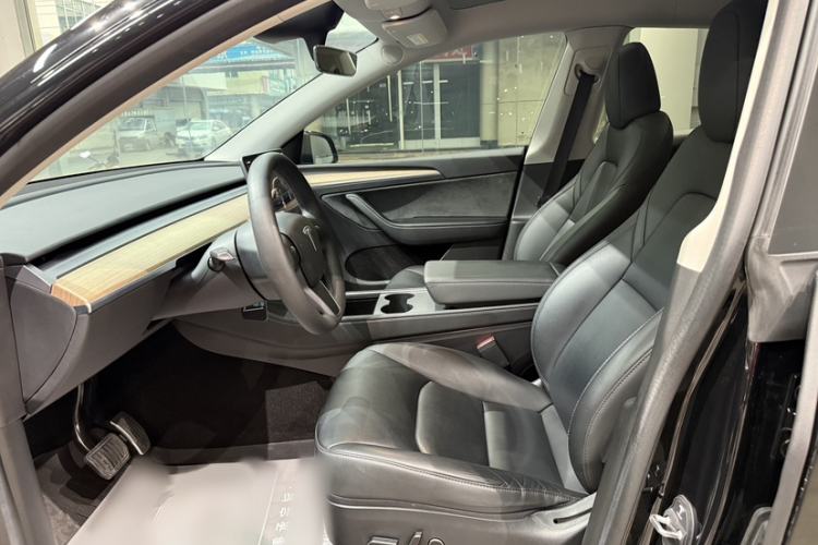 Used Tesla Model Y 2022 Revised Version Rear-Wheel Drive Interior 3