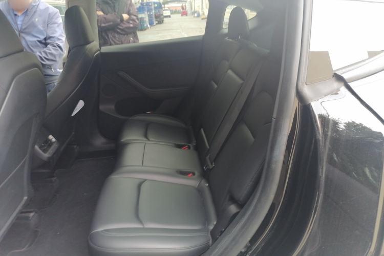 Used Tesla Model Y 2022 Revised Version Rear-Wheel Drive Interior 4