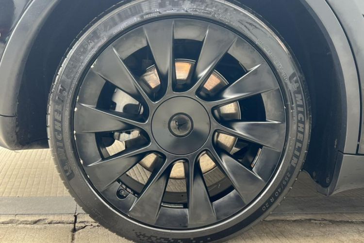 Used Tesla Model Y 2022 Rear-Wheel-Drive Version Interior 4