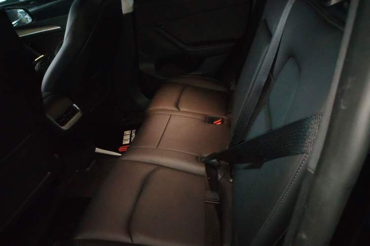 Used Tesla Model Y 2022 Revised Version Rear-Wheel Drive Interior 4