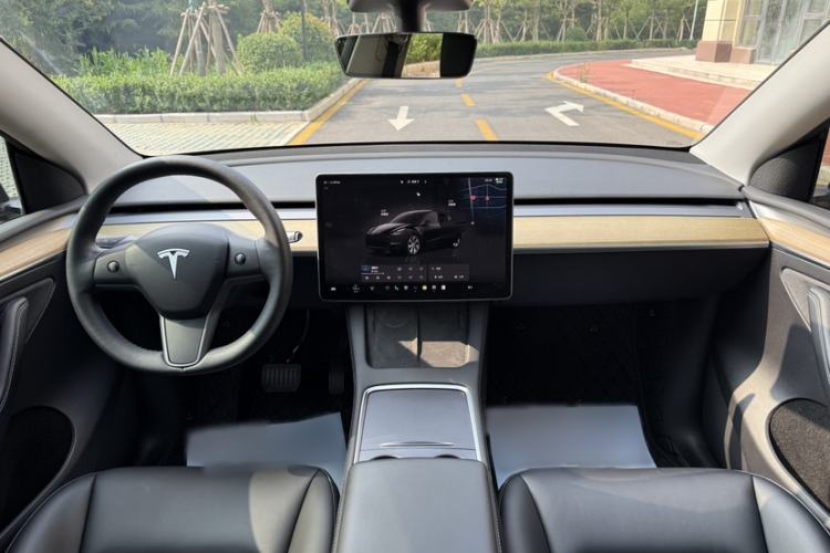 Used Tesla Model Y 2022 Revised Version Rear-Wheel Drive Interior 4