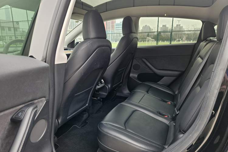 Used Tesla Model Y 2022 Revised Version Rear-Wheel Drive Interior 4