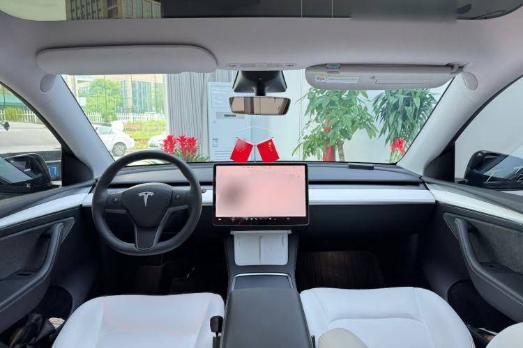 Used Tesla Model Y 2022 Revised Version Rear-Wheel Drive Interior 4