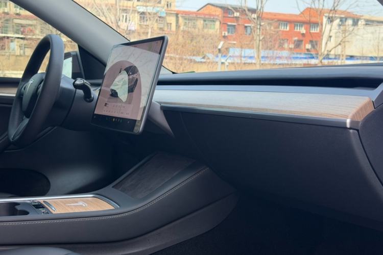 Used Tesla Model Y 2022 Revised Version Rear-Wheel Drive Interior 4