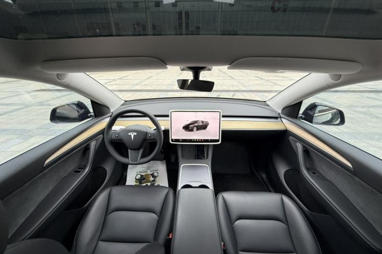 Used Tesla Model Y 2022 Revised Version Rear-Wheel Drive Interior 4