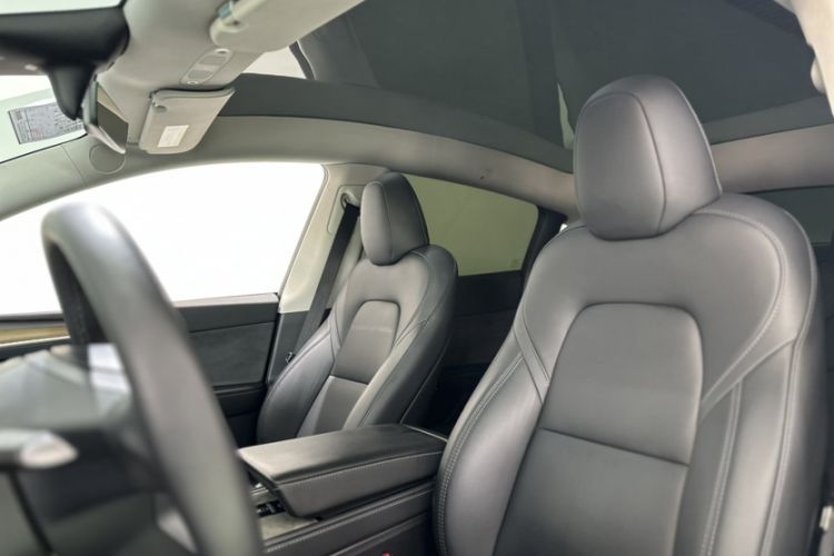 Used Tesla Model Y 2022 Revised Version Rear-Wheel Drive Interior 4