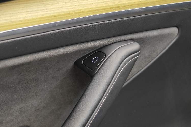 Used Tesla Model Y 2022 Revised Version Rear-Wheel Drive Interior 4