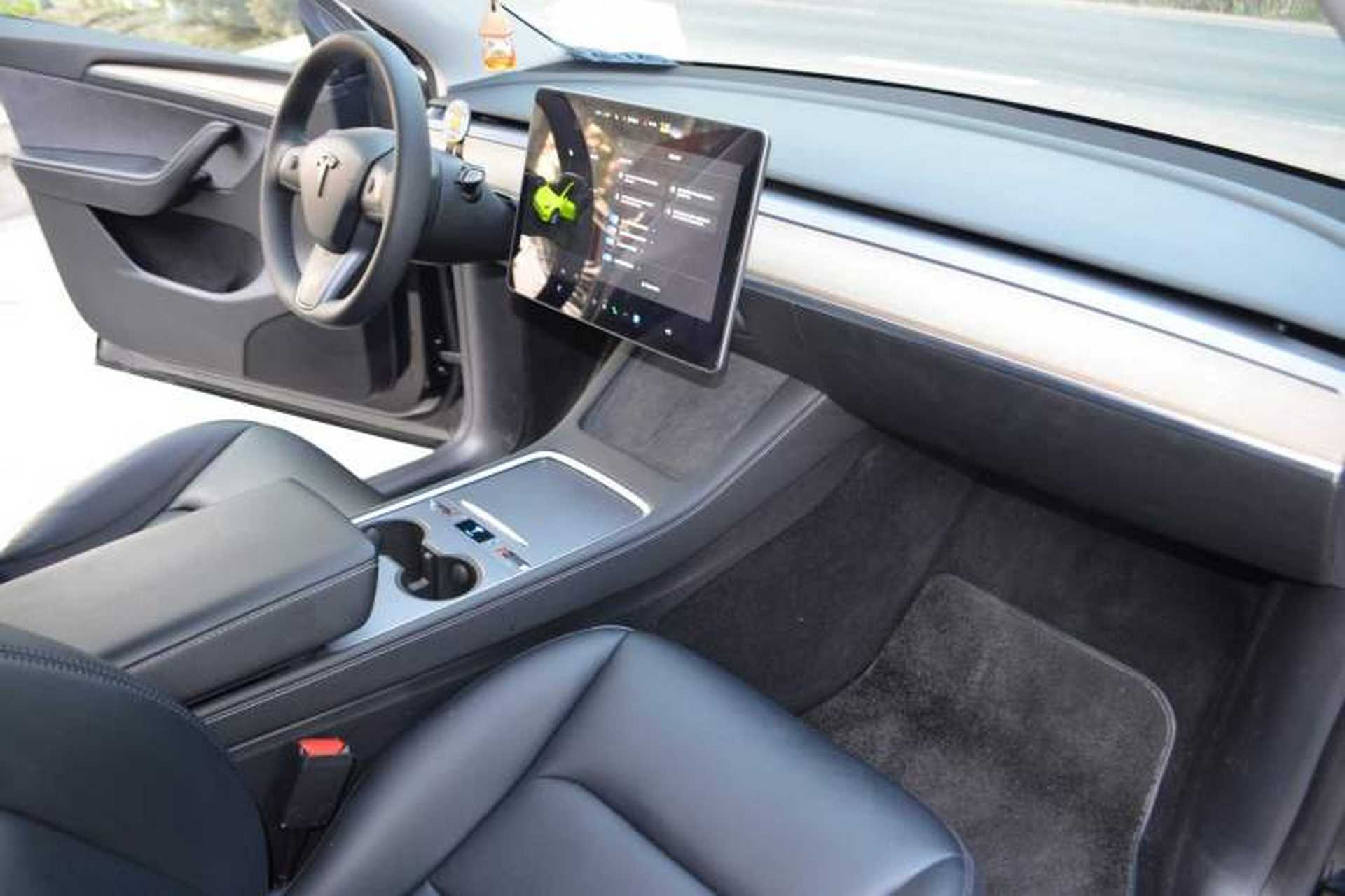 Used Tesla Model Y 2022 Revised Version Rear-Wheel Drive Interior 4
