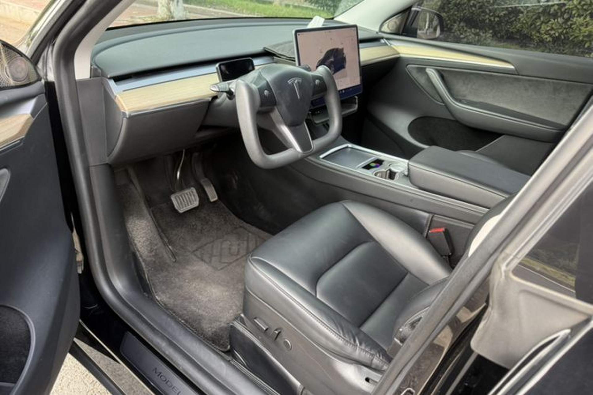 Used Tesla Model Y 2022 Revised Version Rear-Wheel Drive Interior 4
