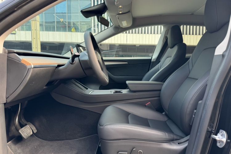 Used Tesla Model Y 2022 Revised Version Rear-Wheel Drive Interior 4