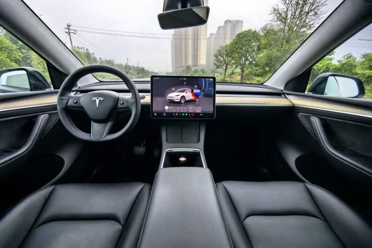 Used Tesla Model Y 2022 Revised Version Rear-Wheel Drive Interior 4