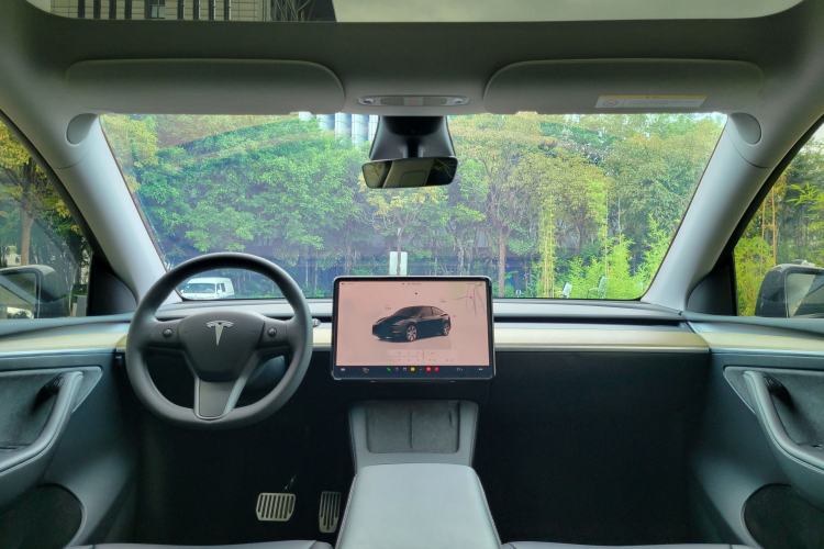 Used Tesla Model Y 2022 Revised Version Rear-Wheel Drive Interior 4