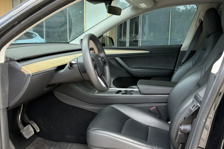 Used Tesla Model Y 2022 Revised Version Rear-Wheel Drive Interior 5