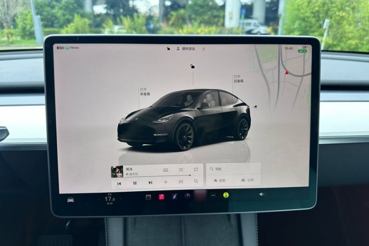 Used Tesla Model Y 2022 Long-Range All-Wheel-Drive Version Interior 5