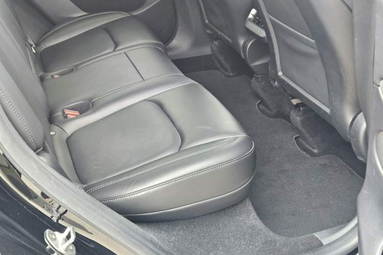 Used Tesla Model Y 2022 Revised Version Rear-Wheel Drive Interior 5